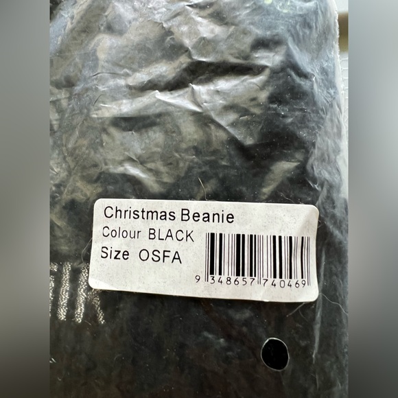 BlackMilk OSFA Pom-pom Christmas Beanie Knit Hat - Picture 8 of 8